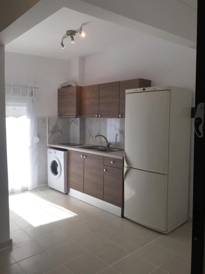 Cozy White Home Tesalonika Bagian luar foto